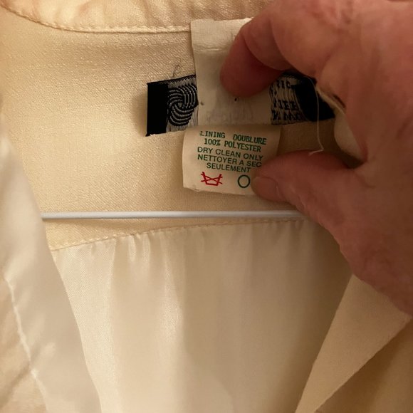 tag missing size 8 petite, cream coloured dress - Picture 8 of 9